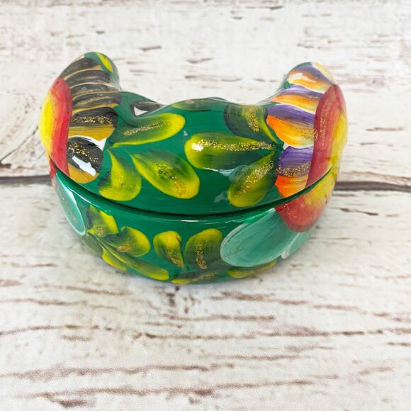 Moon Shaped Talavera Keepsake Box - Picture 5 of 6